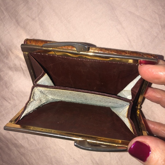 Vintage genuine Crocodile skin wallet. - Picture 3 of 7